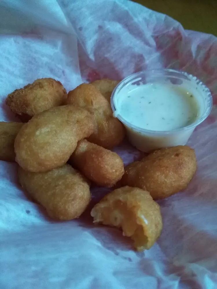 Deep Fries Mac and Cheese Bites